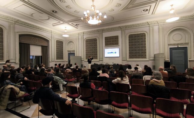 Combatir la adicción a la pornografía: «Encontrar luces en las sombras»