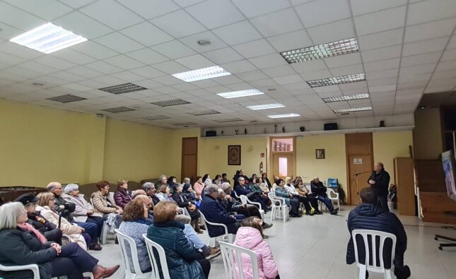 El Buen Pastor se toma un café misionero con Mons. Jesús Ruiz Molina