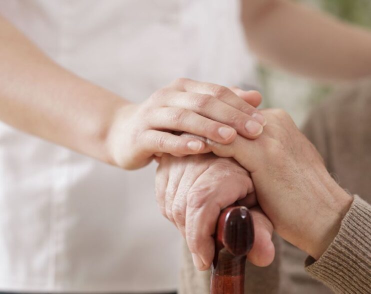 «Amemos, llevando el dolor del otro»