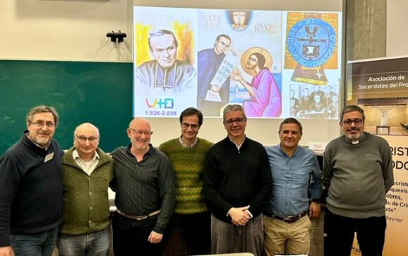 El sacerdote Javier García Cadiñanos, elegido consejero del Prado en España