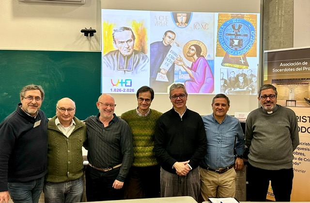 El sacerdote Javier García Cadiñanos, elegido consejero del Prado en España