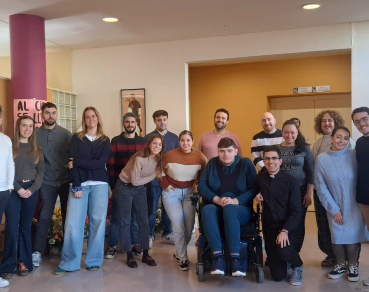 Comienza la catequesis de confirmación de adultos en Burgos, Aranda y Miranda