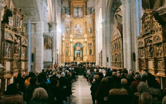 ‘Ecos de la Pasión’ congrega en el Museo del Retablo a cerca de 300 personas