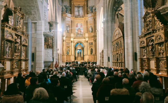 ‘Ecos de la Pasión’ congrega en el Museo del Retablo a cerca de 300 personas