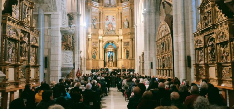 ‘Ecos de la Pasión’ congrega en el Museo del Retablo a cerca de 300 personas