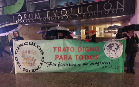 «No hay vidas ilegales, solo personas que buscan un lugar donde puedan florecer»