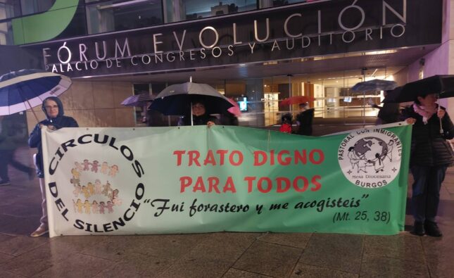 «No hay vidas ilegales, solo personas que buscan un lugar donde puedan florecer»