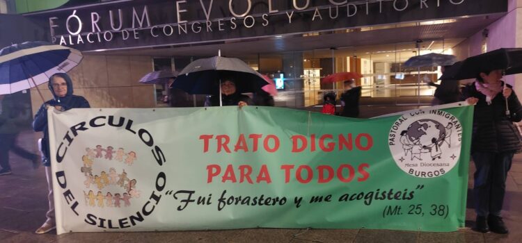 «No hay vidas ilegales, solo personas que buscan un lugar donde puedan florecer»