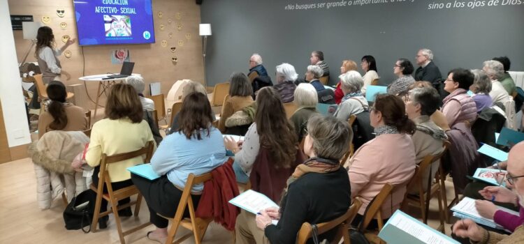 El encuentro de catequistas del Vena se centra en la educación afectivo-sexual