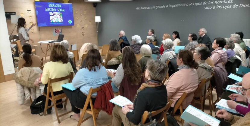 El encuentro de catequistas del Vena se centra en la educación afectivo-sexual