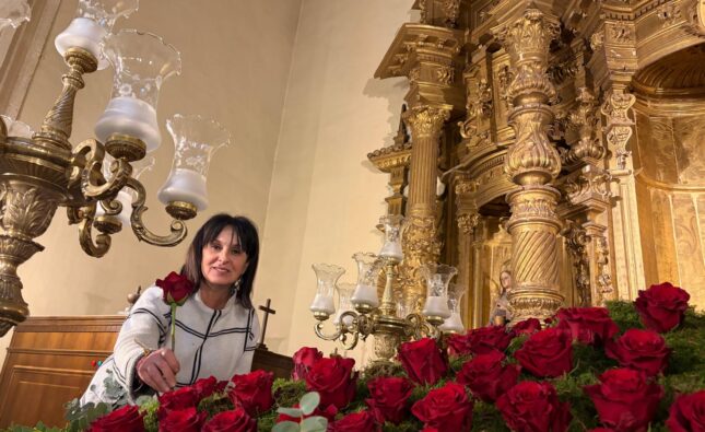 Las flores de la Semana Santa de Burgos: el trabajo silencioso que viste los pasos