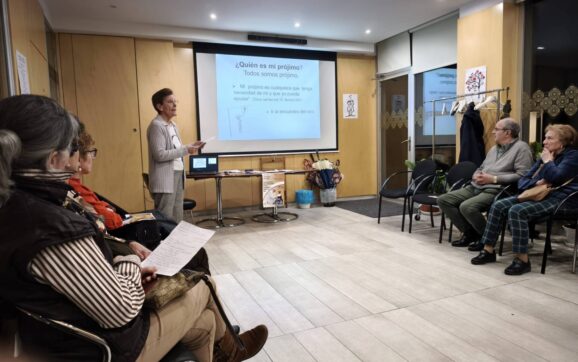 Los cofrades se forman conociendo la Pastoral de la Salud