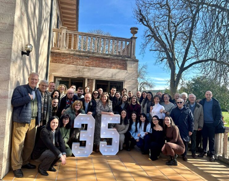 Fundación Candeal-Proyecto Hombre, galardonada con el premio Valores por encima del Valor