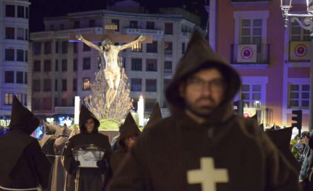 Diez años de Pasión y Silencio