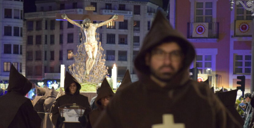 Diez años de Pasión y Silencio