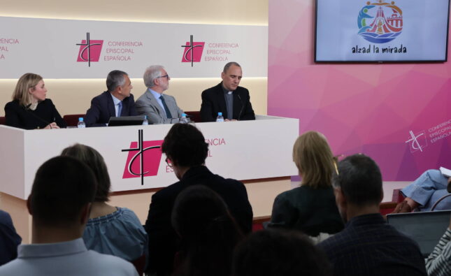 La CEE presenta el logo y el lema del viaje del papa León XIV a España