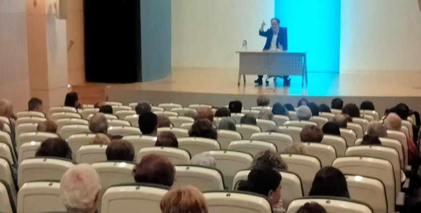 «La Iglesia debe dar un paso adelante para contribuir a un modelo de ciudad más humana»