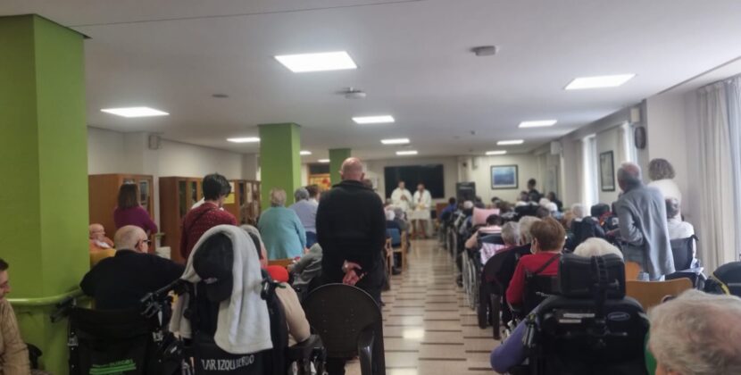 La residencia de Fuentes Blancas acogió la celebración de la Pascua del Enfermo