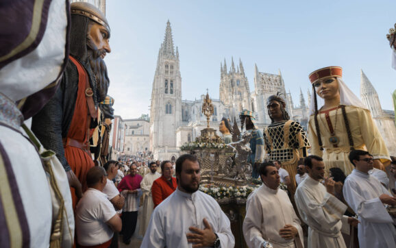 Burgos celebra el Corpus Christi en la Catedral y por las calles
