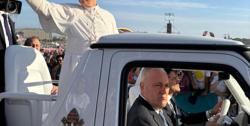 «Santo Padre, ¡bienvenido a su casa!»