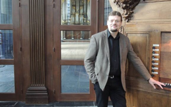 Sietze de Vries deslumbra en la Catedral de Burgos con un concierto de órgano memorable