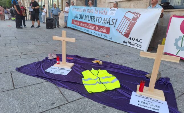La HOAC reclama más prevención tras recordar a las víctimas de los accidentes laborales