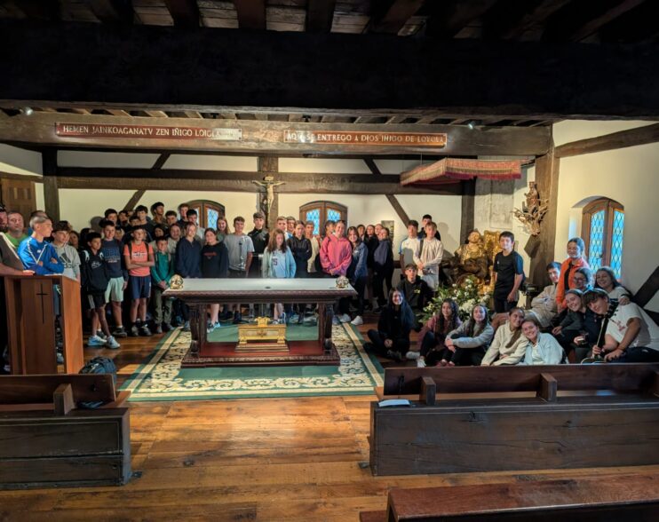 56 jóvenes diocesanos, acompaños por 4 sacerdotes, realizan el Camino Ignaciano, al inicio del curso pastoral