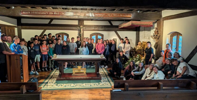 56 jóvenes diocesanos, acompaños por 4 sacerdotes, realizan el Camino Ignaciano, al inicio del curso pastoral