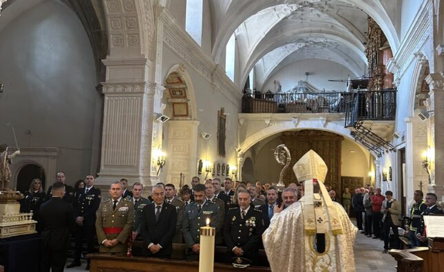 El Arzobispo recuerda a la Policía Nacional, en el día de sus patronos, que la verdadera grandeza no está en imponer, sino en proteger
