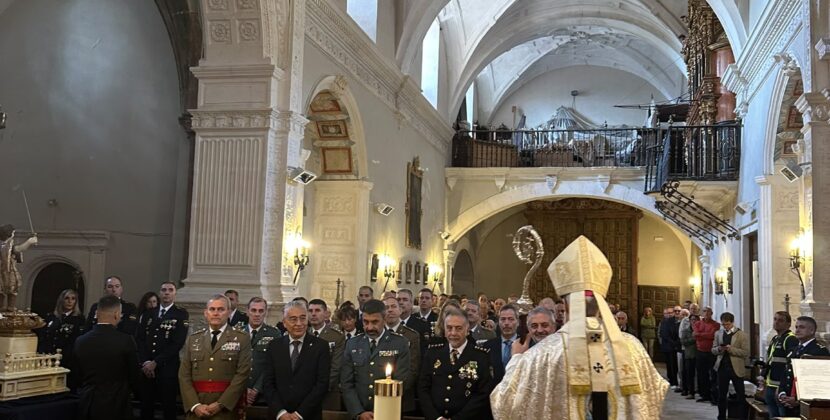El Arzobispo recuerda a la Policía Nacional, en el día de sus patronos, que la verdadera grandeza no está en imponer, sino en proteger