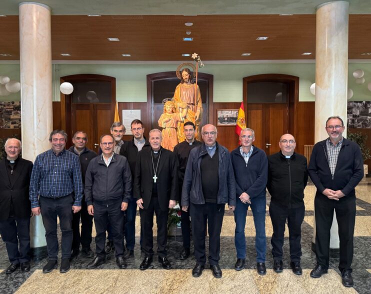 El Arzobispo de Burgos preside el primer Colegio de Arciprestes, dando la bienvenida a tres nuevos miembros