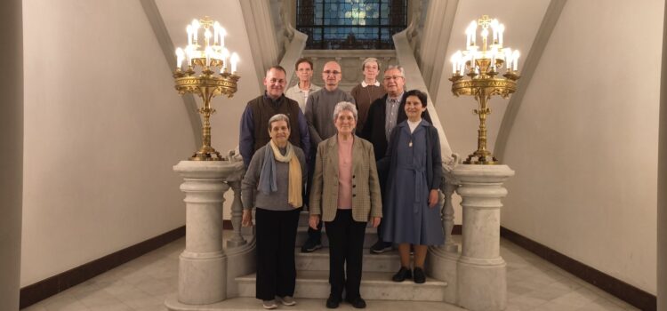 Reunión de la nueva Junta Directiva de CONFER de Burgos