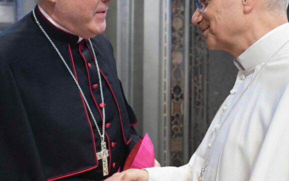Oración de don Mario Iceta por la salud del Santo Padre, el Papa León XIV