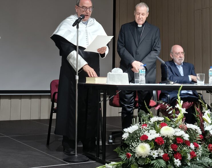 El Arzobispo aboga por una Facultad de Teología abierta a la sociedad y a otras iglesias particulares